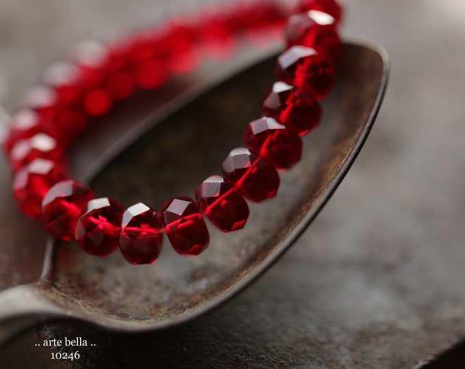 SIMPLY RUBY REDS .. 25 Premium Czech Glass Faceted Rondelle Beads 5x7mm (10246-st) .. jewelry supplies