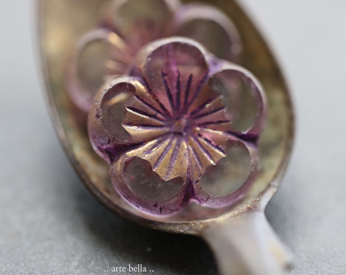 premium glass beads .. BRONZE BOYSENBERRY BLOOMS .. 2 Picasso Czech Glass Hibiscus Flower Beads 22mm (9370-2) .. jewelry supplies