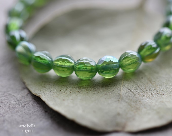 MYSTIC MOSS GLITZ 6mm .. 25 Premium Matte Czech Glass Faceted Melon Beads (10700-st) .. jewelry supplies