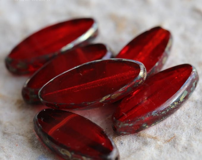 back in stock .. EARTHY GARNET PETALS .. 10 Premium Picasso Czech Glass Petal Beads 7x18mm (6187-st) .. jewelry supplies