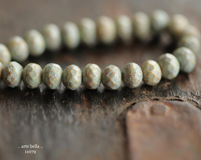 BLUE HONEY PEBBLES .. 25 Premium Etched Picasso Czech Glass Faceted Rondelle Beads 5x7mm (10613-st) .. jewelry supplies