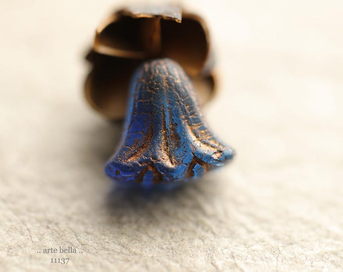 premium glass beads .. BRONZE COBALT LILIES .. New 10 Czech Glass Lily Flower Beads 9x10mm (11137-10) .. jewelry supplies
