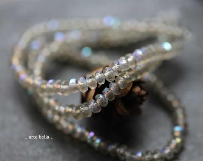 MYSTIC GRAY BEBES .. 50 Etched Premium Czech Glass Faceted Rondelle Beads 4x2mm (9834-st) .. jewelry supplies