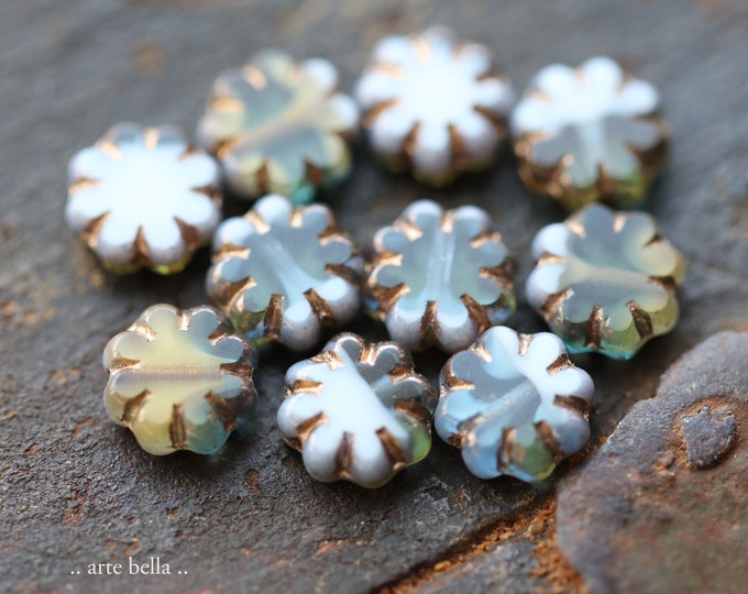 RIVER CACTUS BLOOMS .. 10 Premium Czech Glass Cactus Flower Beads 9mm (9338-10)