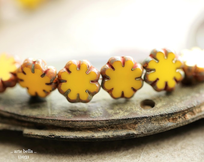 EARTHY SUNNY YELLOW Blooms .. New 25 Premium Picasso Czech Glass Cactus Flower Beads 9mm (11031-st) .. jewelry supplies