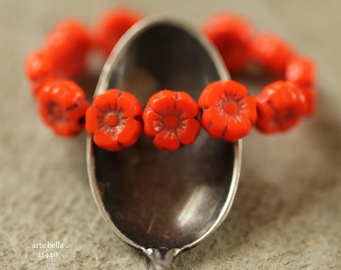 New .. RIPE PERSIMMON PANSY 7mm .. 12 Premium Czech Glass Petite Hibiscus Flower Beads (11440-st) .. jewelry supplies