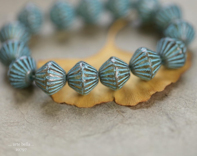 BLUE HONEY TUTUS .. 15 Premium Picasso Czech Glass Tribal Bicone Beads 11mm (10797-st) .. jewelry supplies