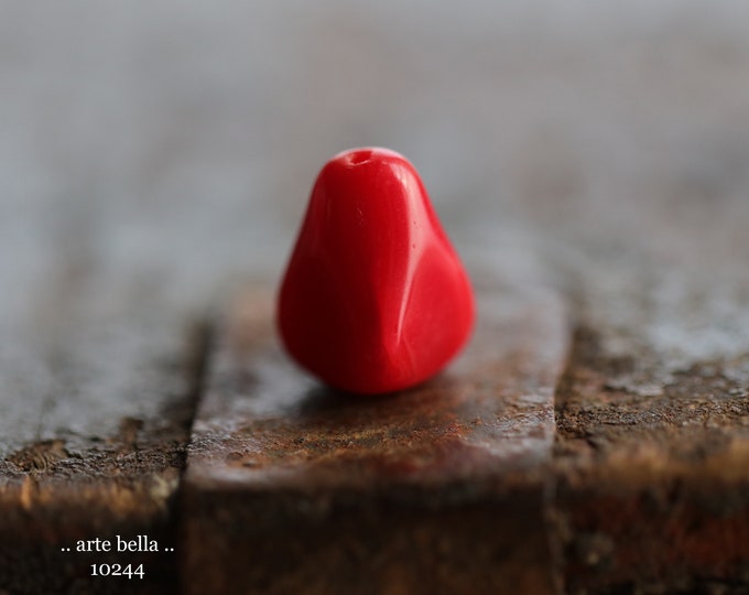 SIMPLY RED PEAKS .. 6 Premium Czech Glass Old Style Drop Beads 13x9mm (10244-6) .. jewelry supplies