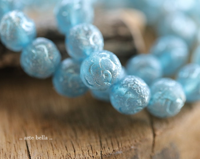 BLUE LUSTER ROSE Buds .. 15 Premium Etched Czech Glass Rose Bud Beads 10mm (9425-st)