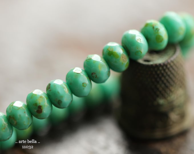 TURQUOISE MOSS PEBBLES .. New 25 Premium Picasso Czech Glass Faceted Rondelle Beads 5x7mm (11032-st) .. jewelry supplies