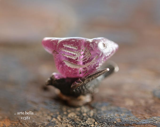 New .. SILVERED THISTLE CHIRPS .. 6 Premium Czech Glass Bird Beads 11x22mm (11381-st) .. jewelry supplies