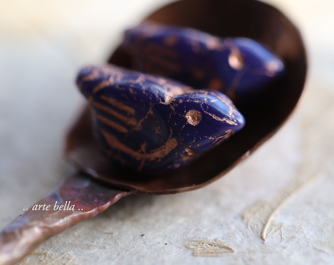 COPPERED GRAPE CHIRPS .. 6 Premium Czech Glass Bird Beads 11x22mm (9279-6)