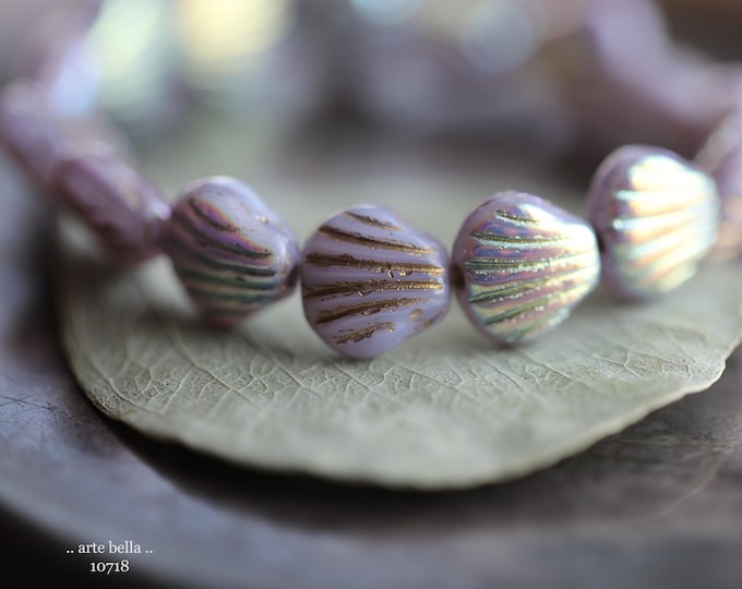 MYSTIC LAVENDER Bebe SHELLS .. 15 Premium Czech Glass Shell Beads 9mm (10718-st) .. jewelry supplies