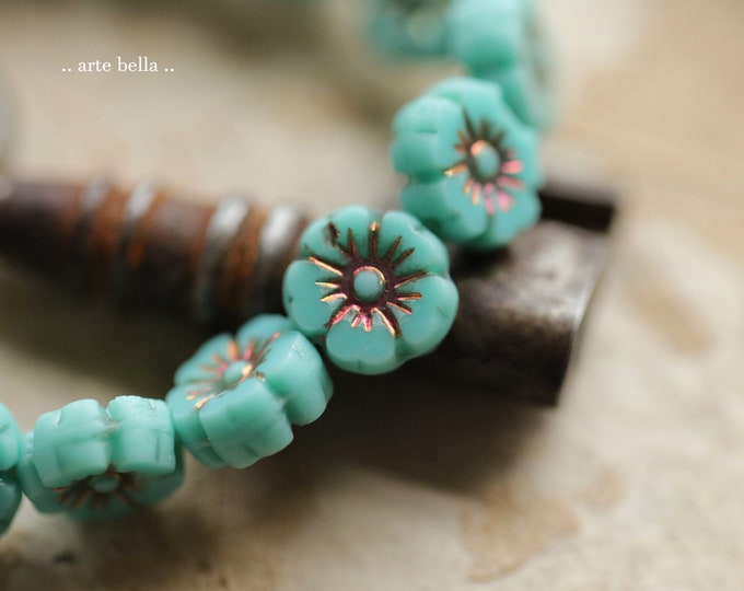 MYSTIC TURQUOISE BLOOMS .. 16 Premium Czech Glass Hibiscus Flower Beads 10mm (9688-st)