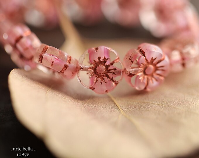 COPPERED PINK PANSY .. New 12 Premium Czech Glass Hibiscus Flower Beads 10mm (10872-st) .. jewelry supplies