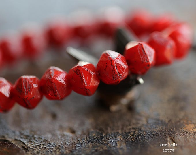 RUSTIC LADYBUG POPS .. 20 Premium Etched Czech Glass English Cut Beads 8mm (10773-st) .. jewelry supplies