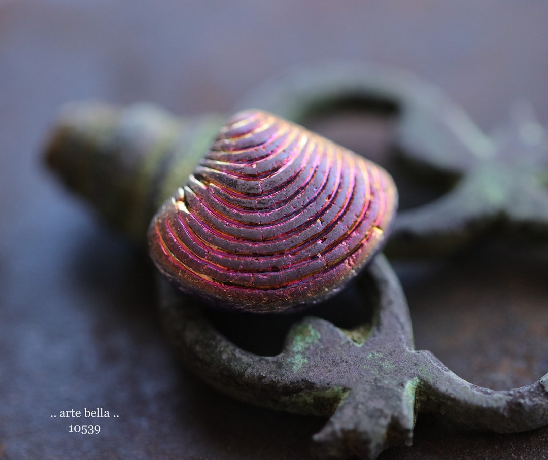 Premium Glass Beads .. BLACK VOLCANO SHELL Mix .. 4 Czech Glass Clam ...