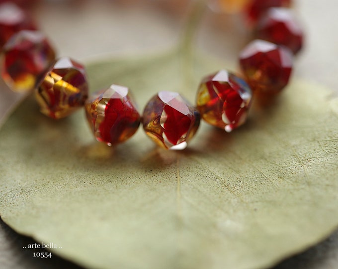 CLEARLY GARNET NUGGETS .. 15 Premium Picasso Czech Glass Baroque Central Cut Beads 9mm (10554-st) .. jewelry supplies