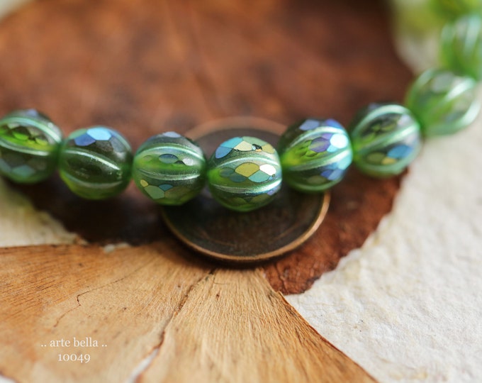 back in stock .. MYSTIC MOSS GLITZ 8mm .. 20 Premium Matte Czech Glass Faceted Melon Beads (10049-st) .. jewelry supplies