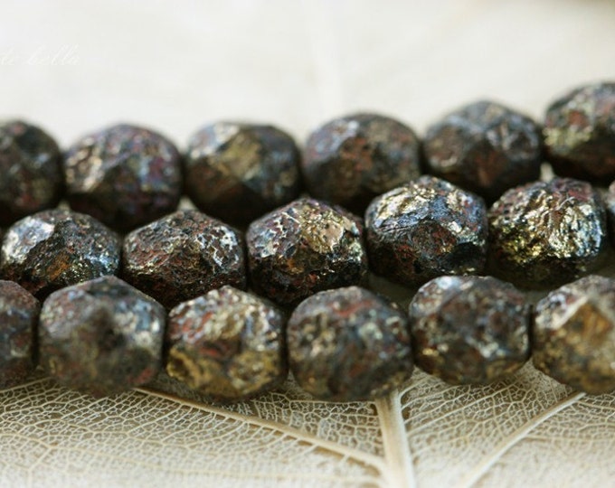 GOLDEN LAVA PEBBLES .. 25 Premium Etched Picasso Czech Glass Faceted Round Beads 6mm (3301-st) .. jewelry supplies
