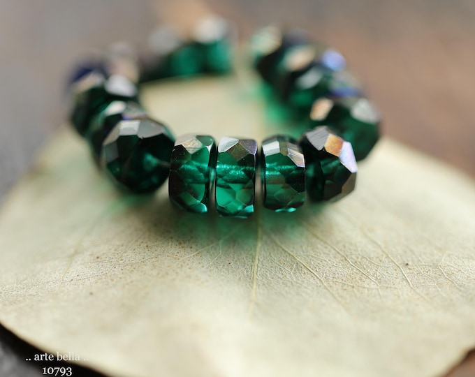 AZURE EMERALD WHEELS .. 15 Premium Czech Glass Faceted Heishi Rondelle Bead 4x8mm (10793-st) .. jewelry supplies