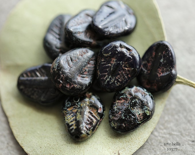 back in stock .. MIDNIGHT TRILOBITES .. 10 Premium Picasso Czech Glass Trilobite Fossil Bead Mix 14x11mm (10577-9) .. jewelry supplies