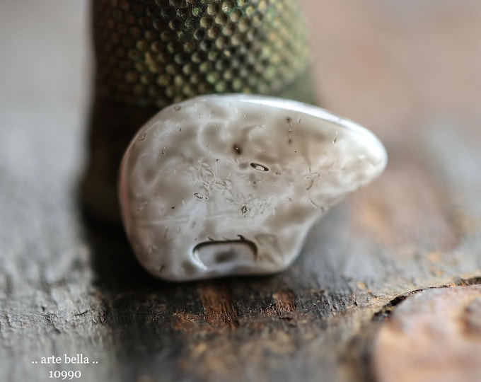 GLACIER GRAY BEARS .. New 6 Premium Picasso Czech Glass Bear Totem Beads 18x12mm (10990-6) .. jewelry supplies