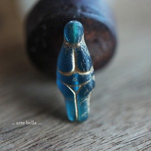 premium glass beads .. GOLDEN CAPRI GODDESS .. 4 Matte Czech Glass Goddess Beads 25x10mm (9577-4) .. jewelry supplies