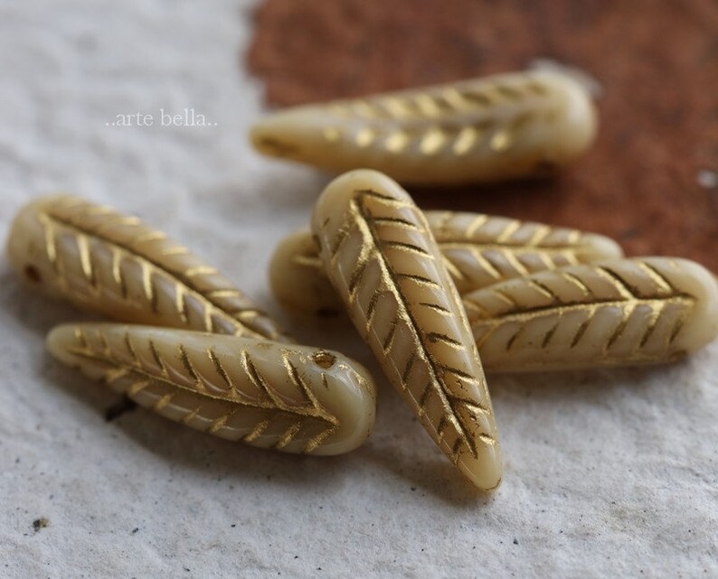GOLDEN CREAM FEATHERS . 6330-10 10 Premium Picasso Czech Glass Bird Feather Beads 5x17mm