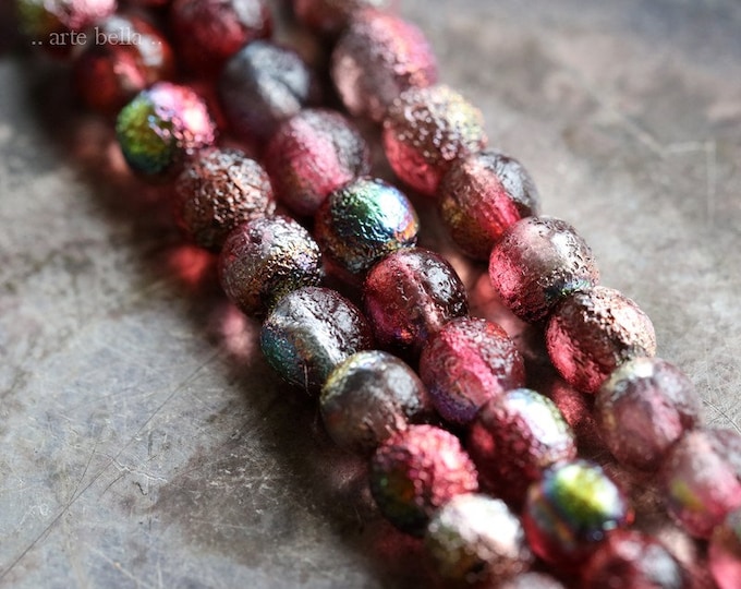 MYSTIC RASPBERRY DRUKS .. 25 Premium Etched Czech Glass Druk Beads 6mm (8222-st)