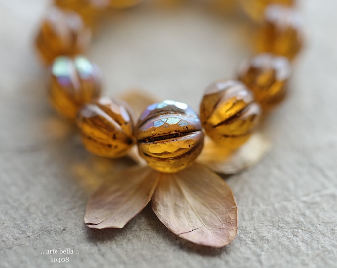 back in stock .. Mystic GOLDEN WHISKEY GLITZ No. 2 .. 12 Premium Matte Czech Glass Faceted Melon Beads 10mm (10408-st) .. jewelry supplies