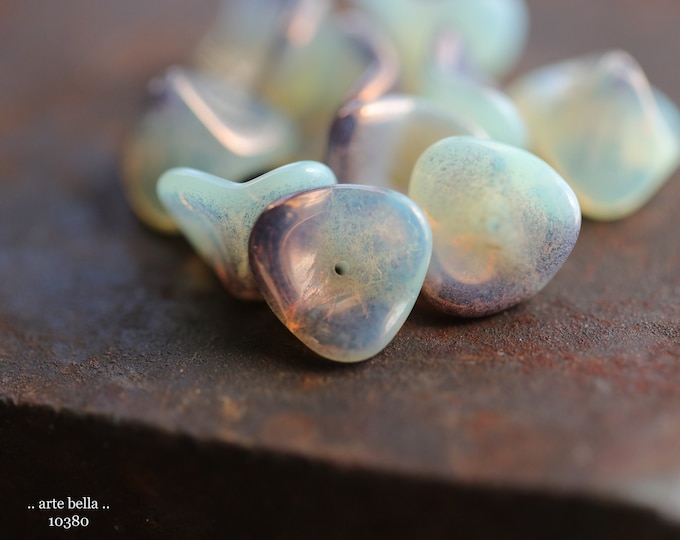 BRONZED GLOW BELLS .. 10 Premium Czech Glass Bellflower Beads 12x9mm (10380-10) .. jewelry supplies