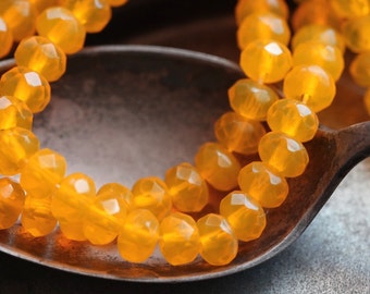 SUNFLOWER POPS .. 30 Premium Czech Glass Faceted Rondelle Beads 3x5mm (5295-st)