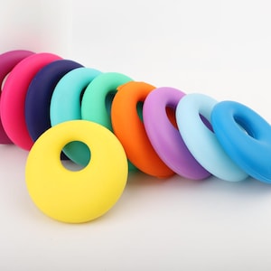 50.5mm Silicone Beadable Rings，Water drop ring，Round Silicone Loop，Silicone O Ring Bulk，Silicone Ornament Loops Beadable Focal Frames.