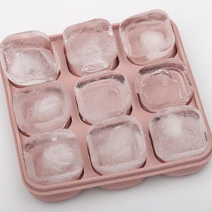 Ice Cube Trays,Silicone Ice Tray,Foldable Ice Tray,9 Flexible Silicone Ice Cube Molds,Removable Lid Reusable Freezer Ice Trays Stackable