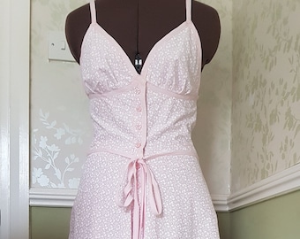 Comisión de cosplay de Aerith de Final Fantasy 7