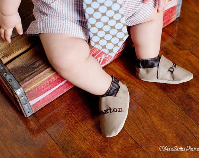 handmade leather baby shoes, custom monogrammed shoes ,personalized moccasins, personalized baby shoes