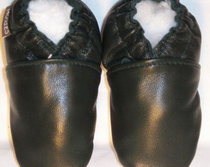 black baby shoes soft sole all leather - black leather moccs - black leather baby shoes - soft soled shoes black