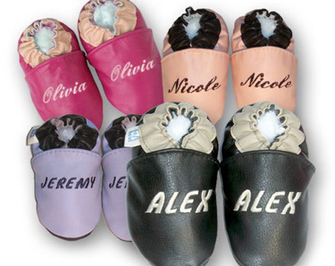 custom monogrammed soft sole leather baby booties ,personalized booties, made in Montreal baby shoes- leather baby shoes- monogram shoes