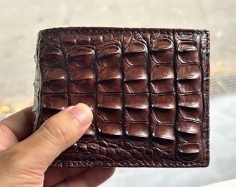 Cartera plegable de piel de caimán auténtica: piel de caimán marrón exótica