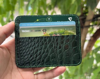 Green Minimalist Alligator Leather Card Holder: Slim Handmade Wallet