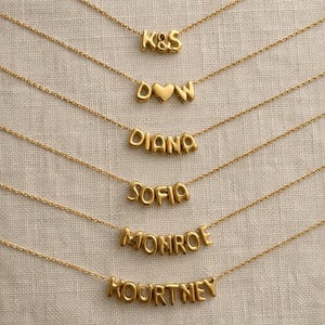 Personalisierte winzige Ballon-Anfangsnamen-Halskette, Minimalistische Halskette, personalisiertes Geschenk für sie, Valentinstagsgeschenk für Frauen