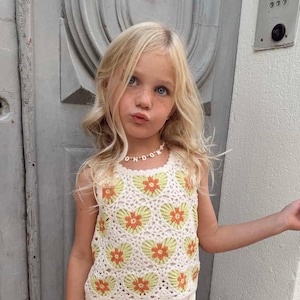 Collar con nombre personalizado para niños, collar con nombre y letra de nácar, collar de cuentas brillantes para niños, idea de regalo para niños pequeños, accesorio del 4 de julio