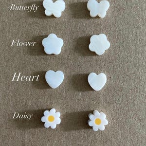 Toddler Custom name necklace, mother of Pearl letter name necklace, kids beaded necklace, Easter gift for girls, children’s birthday gift image 5