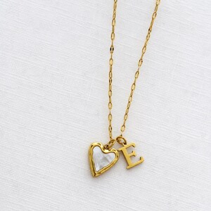 Parelketting met hartje en initialen, hartvormige hanger, initialenketting voor haar, cadeau voor vrouwen, kerstcadeau voor haar, minimalistische ketting