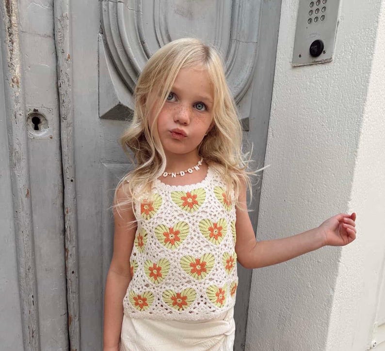 Toddler Custom name necklace, mother of Pearl letter name necklace, kids beaded necklace, Easter gift for girls, children’s birthday gift image 2