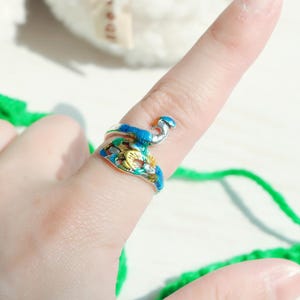 Adjustable Peacock Crochet Ring: Yarn Guide for Beginners