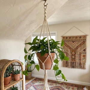 Vintage 70s Rope Braided Macrame Plant Hanger Cream Acrylic Yarn 46” Handmade