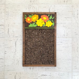 Vintage 60s Mod Floral Framed Cork Memo Holder Note Wall Hanging Board