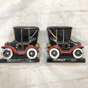Vintage Set 2 Jalopy Victorian Black Car Figurines Candle Holders Shelf Art Bookends Ceramic Chevrolet 1913